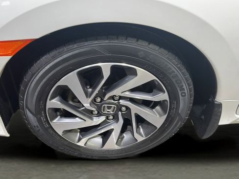 Used 2016 Honda Civic EX image 14