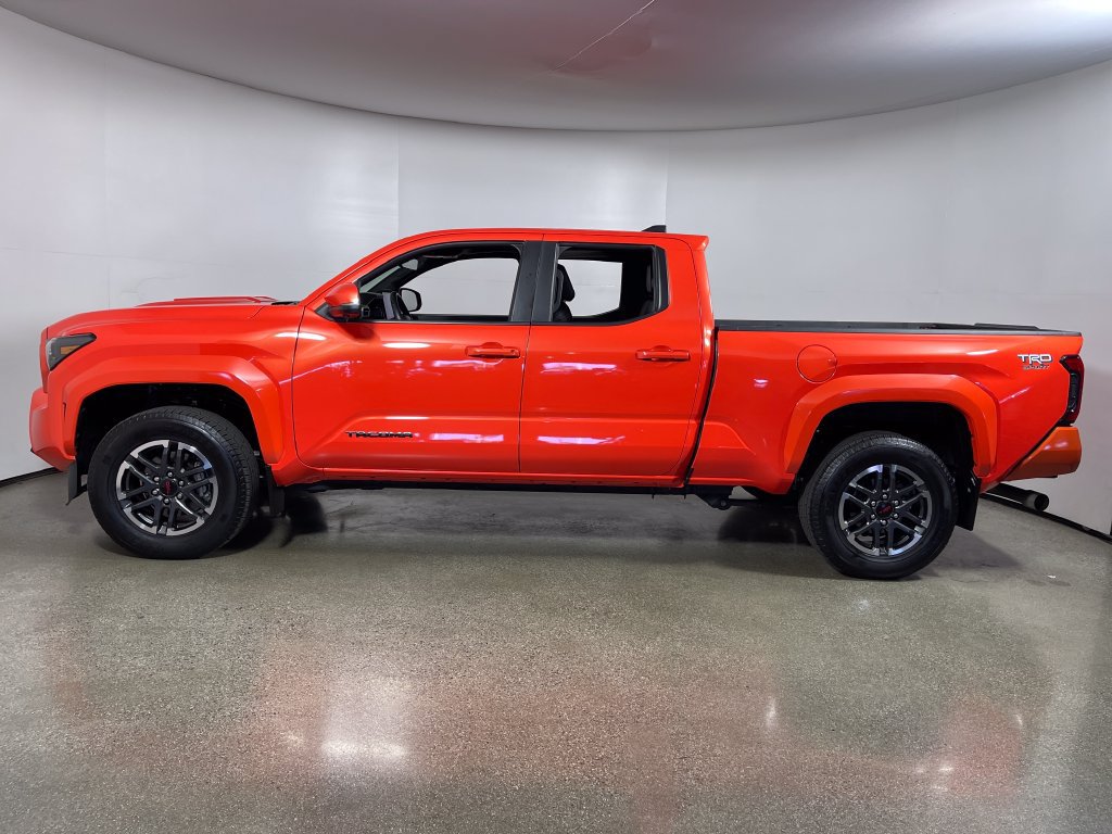 Certified 2024 Toyota Tacoma TRD Sport w/ TRD Sport Premium Package AWD/4WD image 6