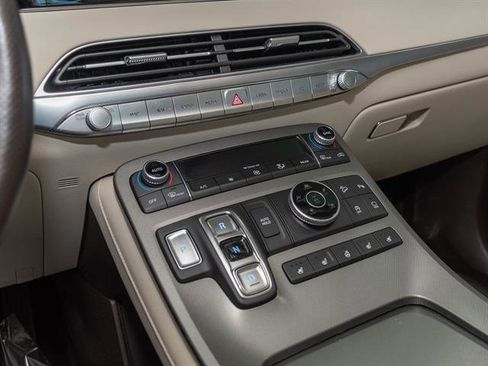 Used 2020 Hyundai Palisade Limited image 14