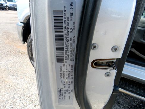 Used 2018 RAM 2500 Big Horn image 24