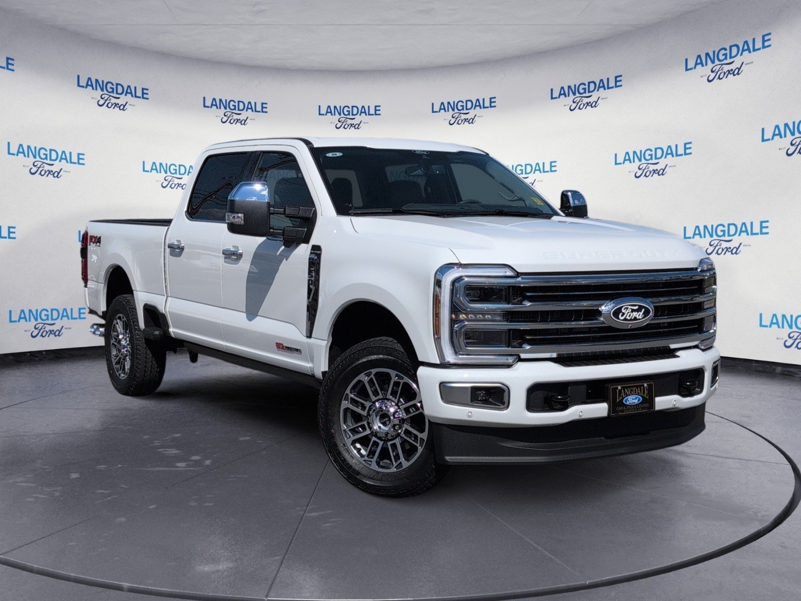New 2027 Ford F250 Platinum w/ Platinum Plus Package AWD/4WD image 2