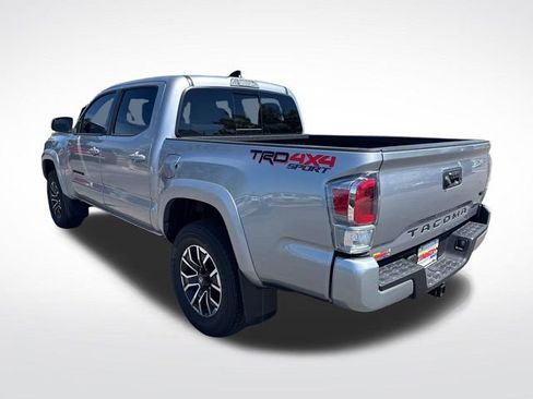 Used 2021 Toyota Tacoma TRD Sport w/ Blackout Package (TMS) AWD/4WD image 3