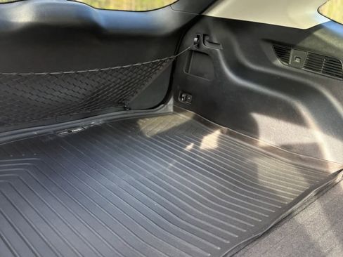 Used 2018 Ford Edge Titanium w/ Equipment Group 301A FWD image 33