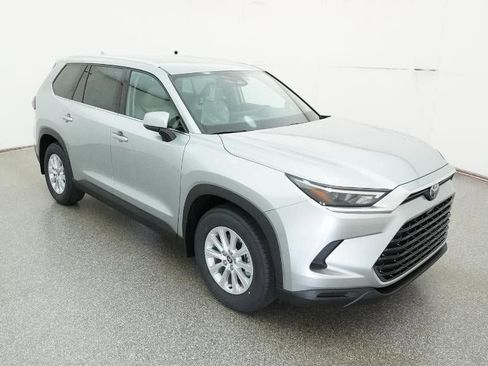New 2026 Toyota Grand Highlander XLE image 13