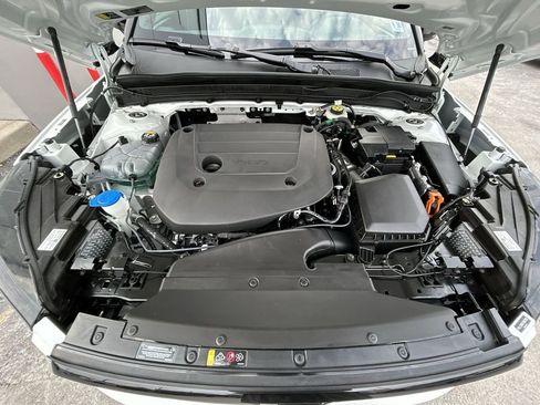 New 2026 Volvo XC40 B5 Ultra w/ Climate Package image 14