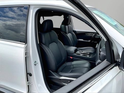 Used 2024 Honda Pilot Touring image 33