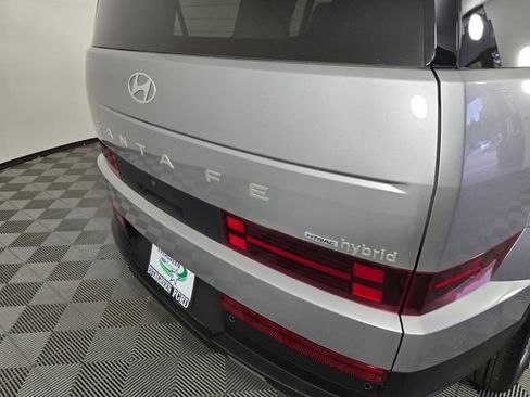 Used 2025 Hyundai Santa Fe SEL AWD/4WD image 15