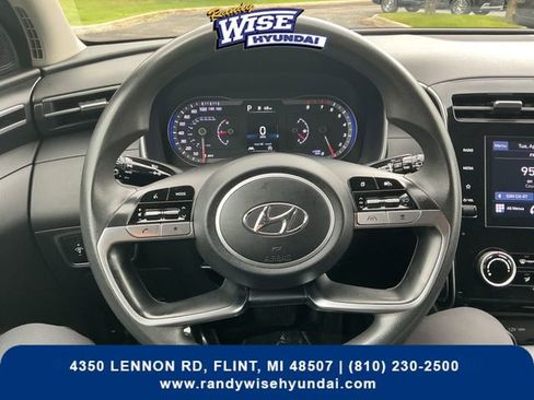Used 2022 Hyundai Tucson SEL AWD/4WD image 12