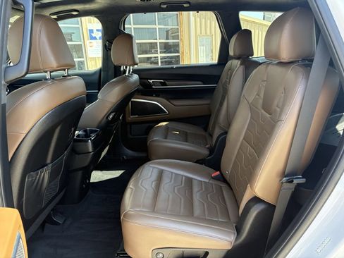 Used 2021 Kia Telluride SX w/ SX Prestige Package AWD/4WD image 25