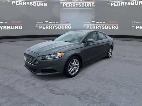 Used 2013 Ford Fusion SE FWD image 4
