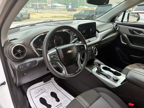 Used 2024 Chevrolet Blazer LT w/ Convenience Package FWD image 22