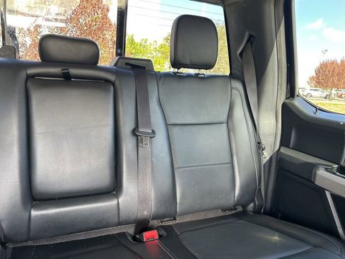 Used 2019 Ford F250 Lariat w/ Lariat Value Package AWD/4WD image 14