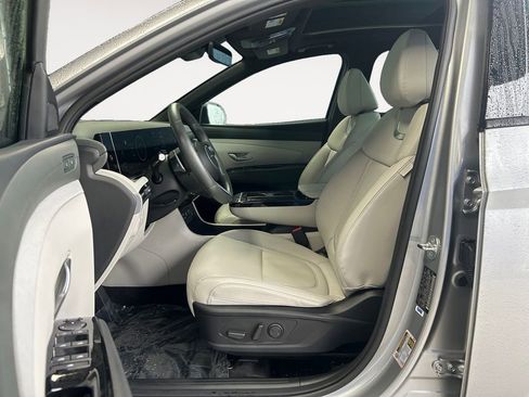 Certified 2025 Hyundai Tucson Limited image 15