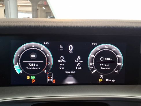 Used 2026 Volkswagen Tiguan SE w/ Panoramic Sunroof Package AWD/4WD image 6