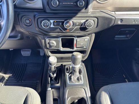 Used 2021 Jeep Wrangler Sport image 20
