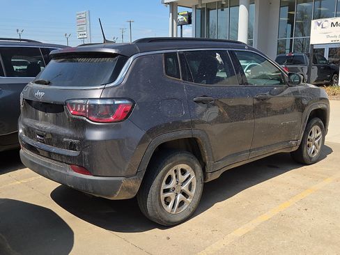 Used 2021 Jeep Compass Sport w/ Cold Weather Group image 4