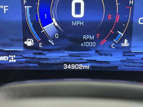 Certified 2025 Chevrolet Tahoe Premier AWD/4WD image 15