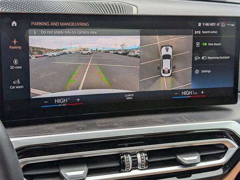 Used 2024 BMW 330i xDrive Sedan w/ Premium Package image 28