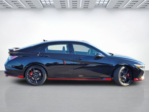 New 2026 Hyundai Elantra N FWD image 4