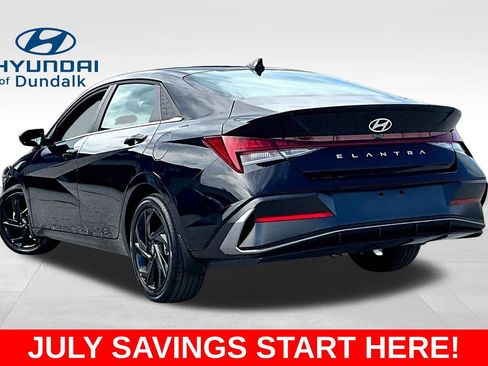 Used 2026 Hyundai Elantra SEL Sport Premium FWD image 5