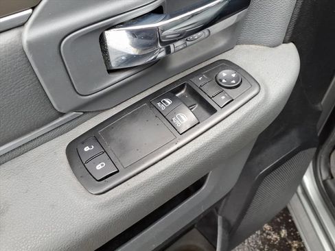 Used 2013 RAM 1500 Express image 8