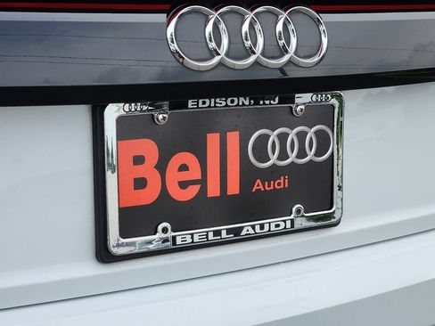 Used 2021 Audi Q8 Premium Plus w/ Premium Plus Package AWD/4WD image 32