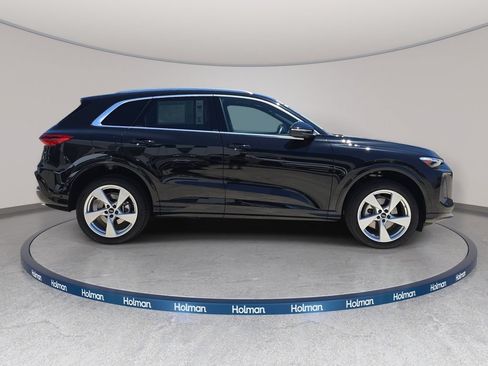 Certified 2025 Audi Q5 Premium Plus w/ Premium Plus AWD/4WD image 5