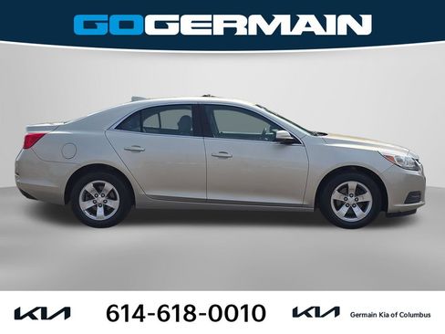 Used 2016 Chevrolet Malibu LT FWD image 7