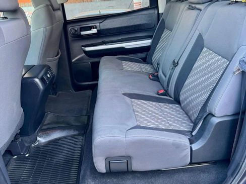 Used 2019 Toyota Tundra SR5 w/ SR5 Upgrade Package AWD/4WD image 11