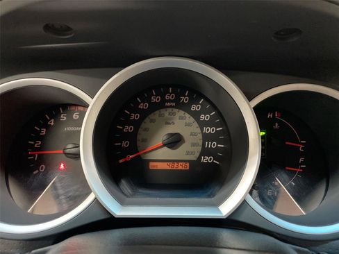 Used 2011 Toyota Tacoma PreRunner image 14