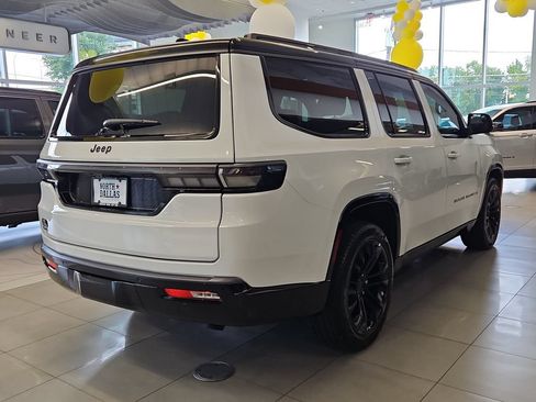 New 2026 Jeep Grand Wagoneer Summit AWD/4WD image 5