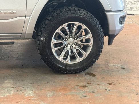 Used 2022 RAM 1500 Laramie w/ Sport Appearance Package AWD/4WD image 9