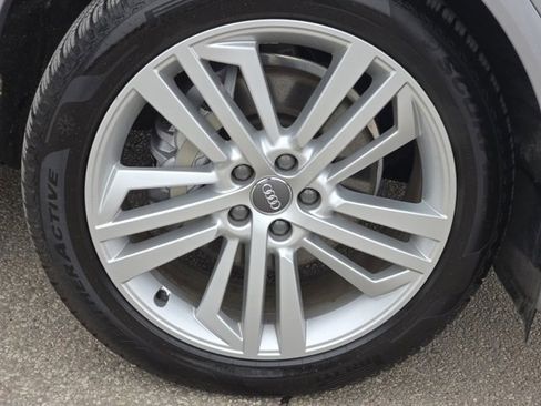 Used 2019 Audi Q5 2.0T Premium Plus w/ Premium Plus Package image 12