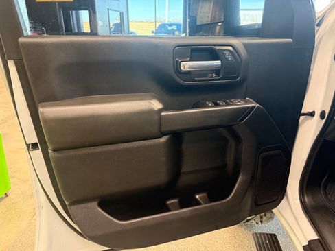 Used 2022 GMC Sierra 2500 Pro w/ Gooseneck/5TH Wheel Package image 14