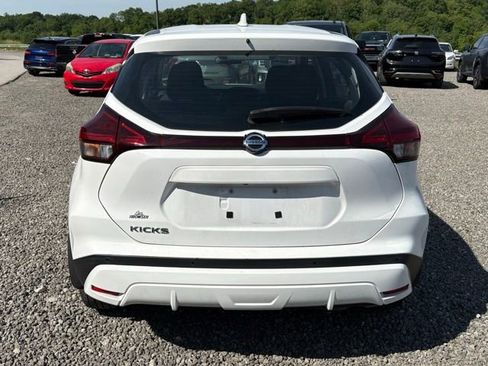 Used 2021 Nissan Kicks S FWD image 4