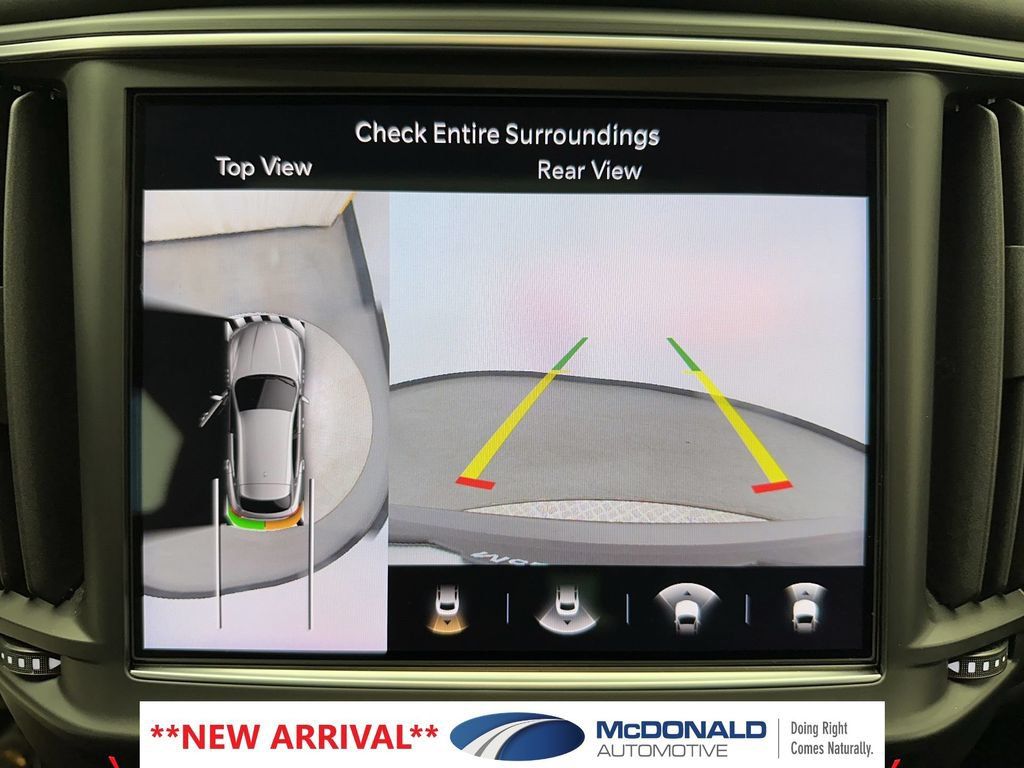 Used 2021 Maserati Levante S GranSport AWD/4WD image 16
