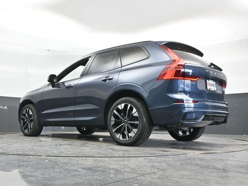 New 2026 Volvo XC60 B5 Plus w/ Climate Package image 44