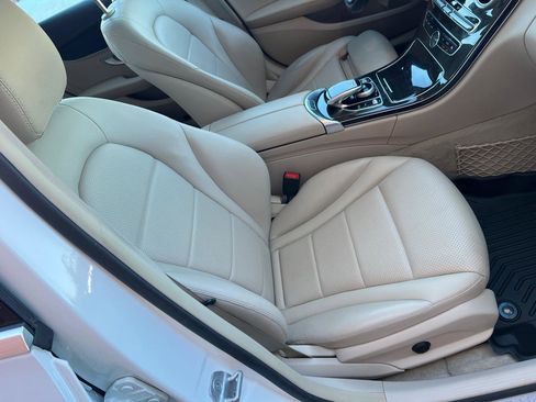 Used 2015 Mercedes-Benz C 300 4MATIC Sedan w/ Premium 1 Package image 16