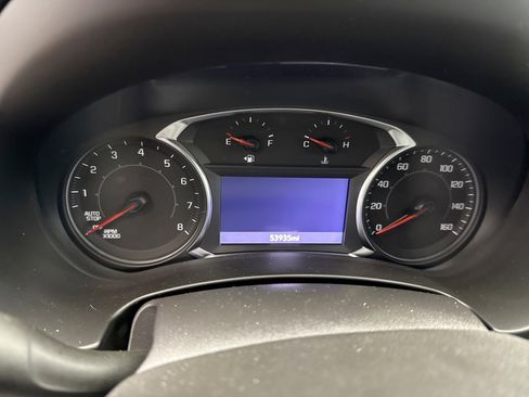 Used 2023 GMC Terrain SLT image 11