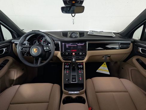 New 2026 Porsche Macan AWD/4WD image 20