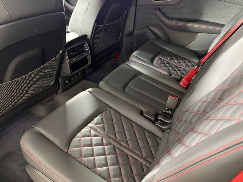 New 2026 Audi Q7 3.0T Prestige image 11