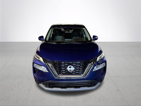 Used 2023 Nissan Rogue SV AWD/4WD image 3