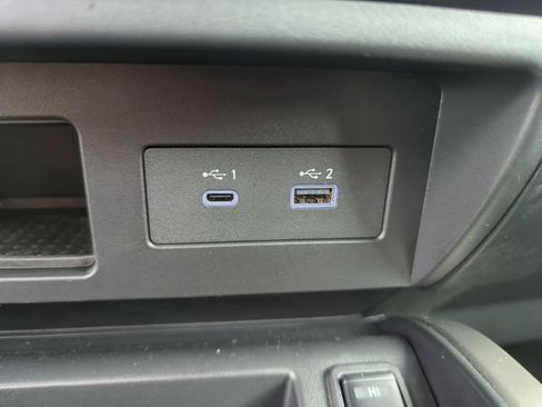 Certified 2024 Nissan Titan SV w/ SV Bronze Edition Package RWD image 33