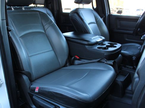 Used 2024 RAM 2500 Tradesman image 34