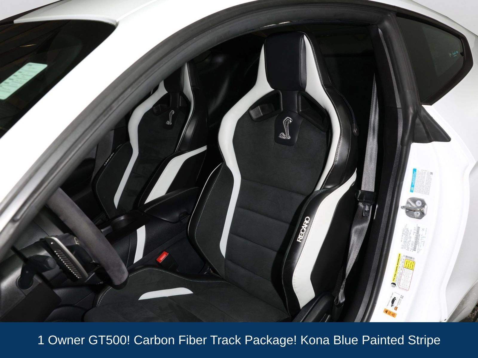 Used 2021 Ford Mustang Shelby GT500 w/ Carbon Fiber Track Pack RWD image 42