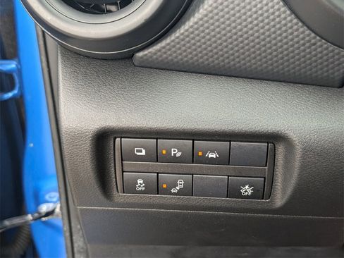 Used 2024 Nissan Kicks S image 29