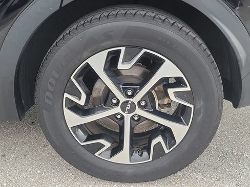 Certified 2024 Kia Sportage EX FWD image 7
