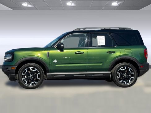 Used 2023 Ford Bronco Sport Outer Banks w/ Tech Package image 2