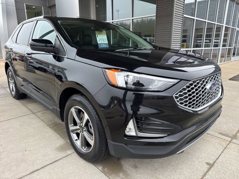 Certified 2023 Ford Edge SEL w/ Convenience Package image 10