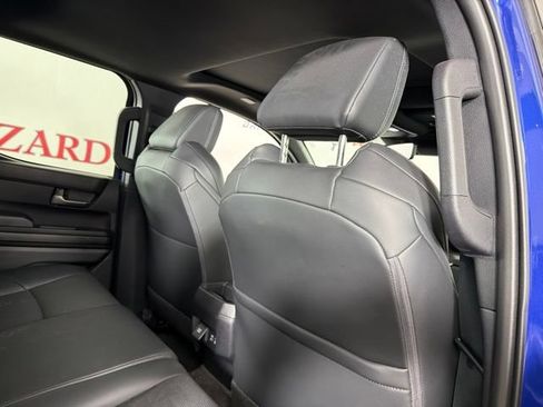 Used 2024 Toyota Tacoma TRD Sport w/ TRD Sport Premium Package AWD/4WD image 19